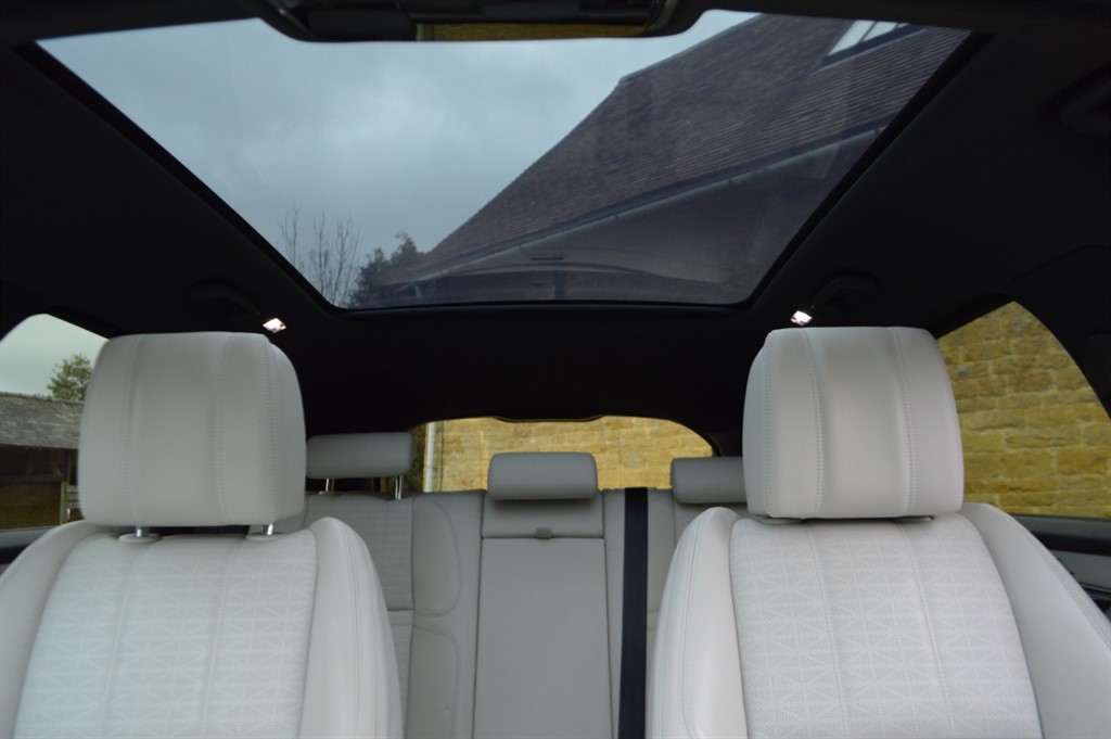 Used Land Rover Range Rover Velar 2022 for sale - 76452442: Photo 21