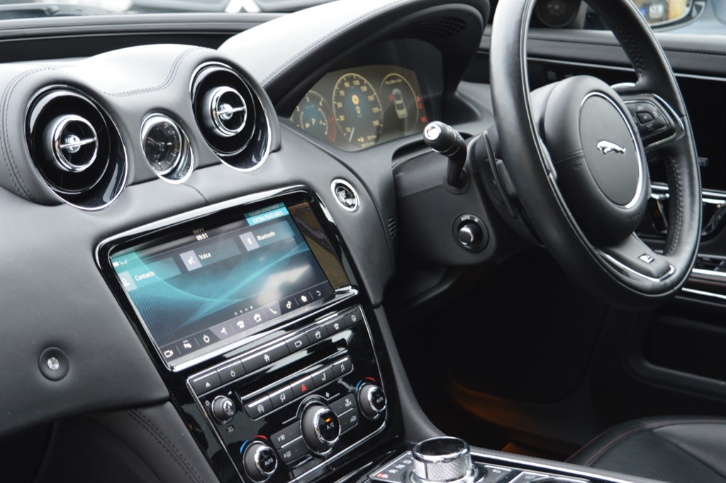 Used Jaguar XJ 2020 for sale - 76971640: Photo 14