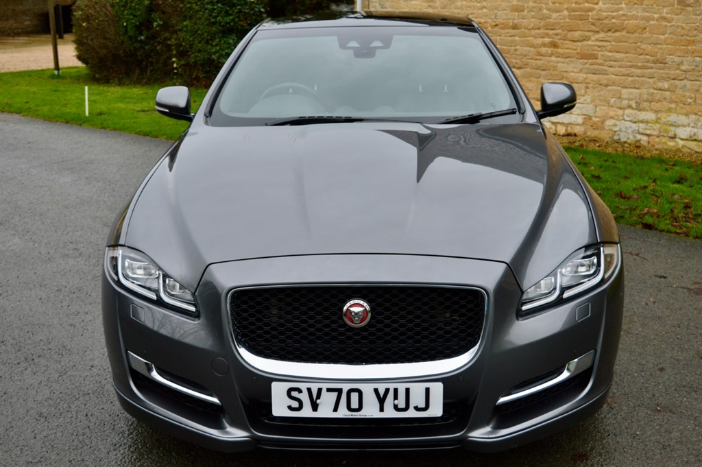 Used Jaguar XJ 2020 for sale - 76971640: Photo 2