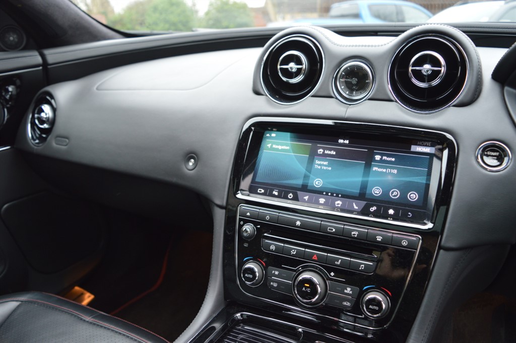 Used Jaguar XJ 2020 for sale - 76971640: Photo 43