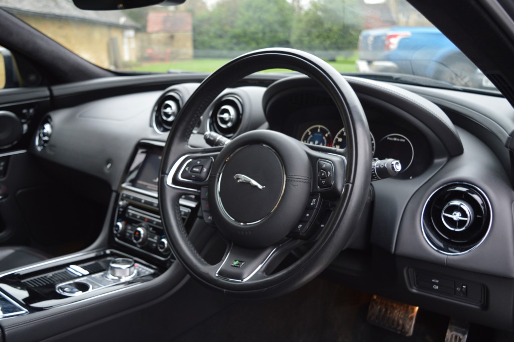 Used Jaguar XJ 2020 for sale - 76971640: Photo 48