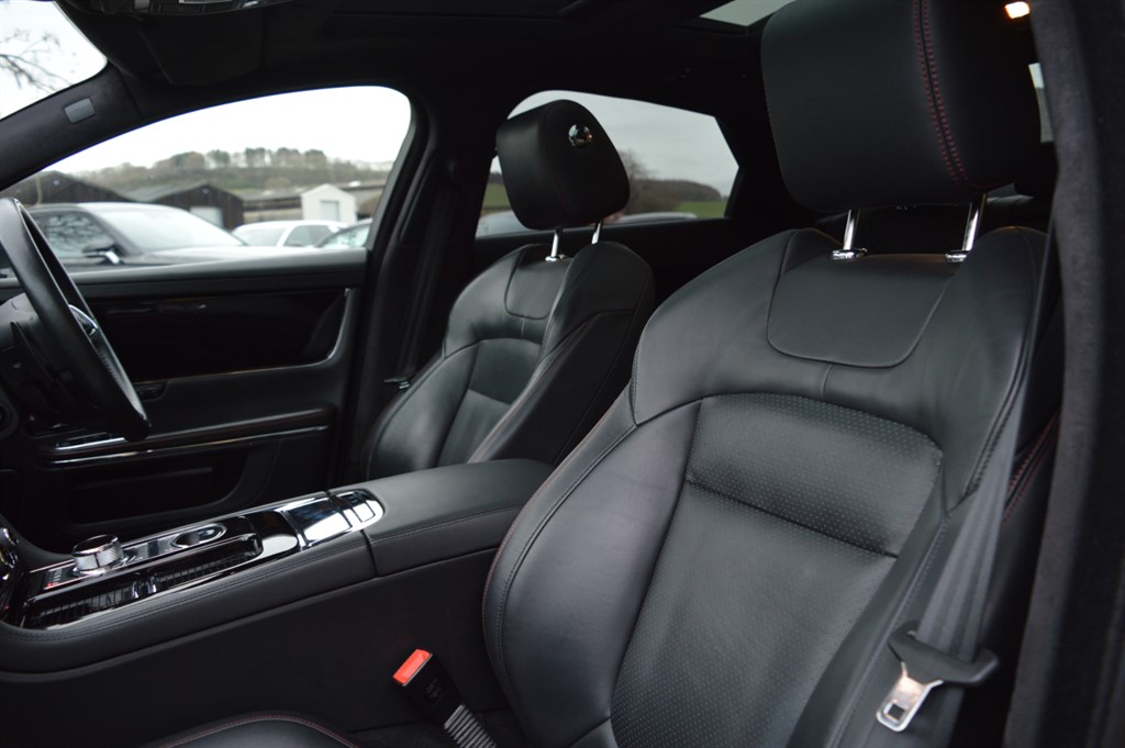 Used Jaguar XJ 2020 for sale - 76971640: Photo 50