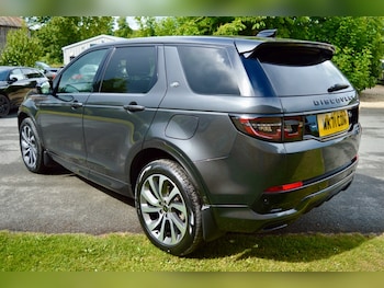 Used Land Rover Discovery Sport 2021 for sale - 78791893: Photo
