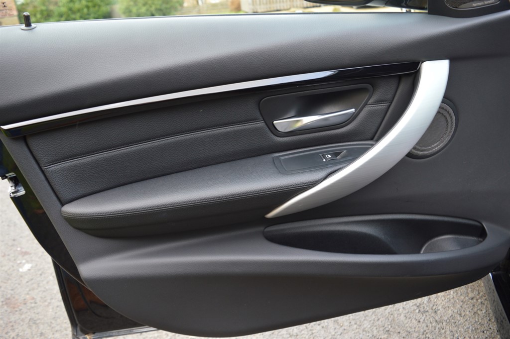 Used BMW 3 Series 2017 for sale - 77178284: Photo 26