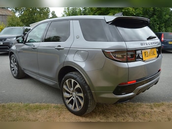 Used Land Rover Discovery Sport 2021 for sale - 79203812: Photo