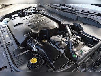 Used Land Rover Range Rover 2019 for sale - 77877924: Photo