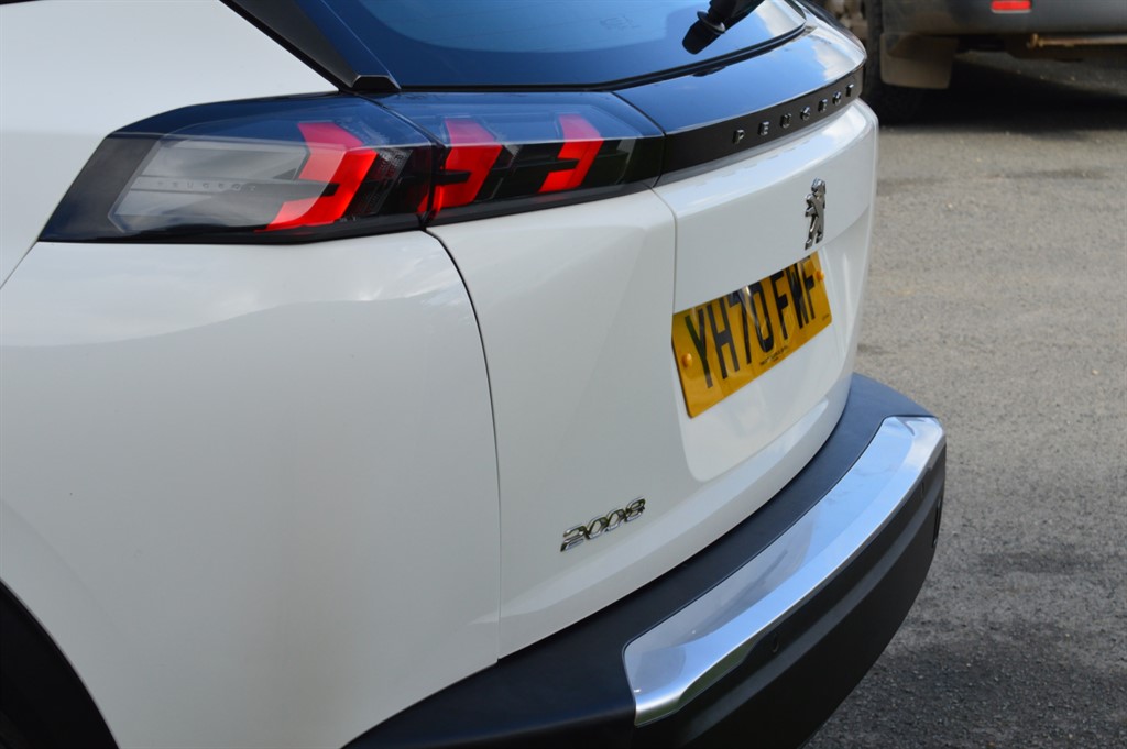 Used Peugeot 2008 2020 for sale - 77848323: Photo 38