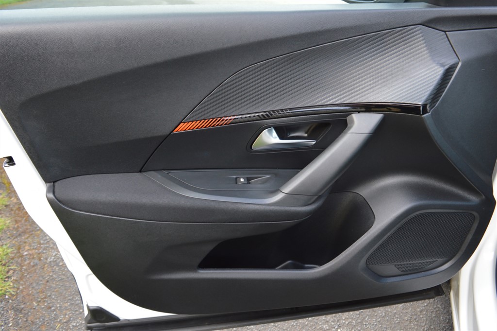 Used Peugeot 2008 2020 for sale - 77848323: Photo 7