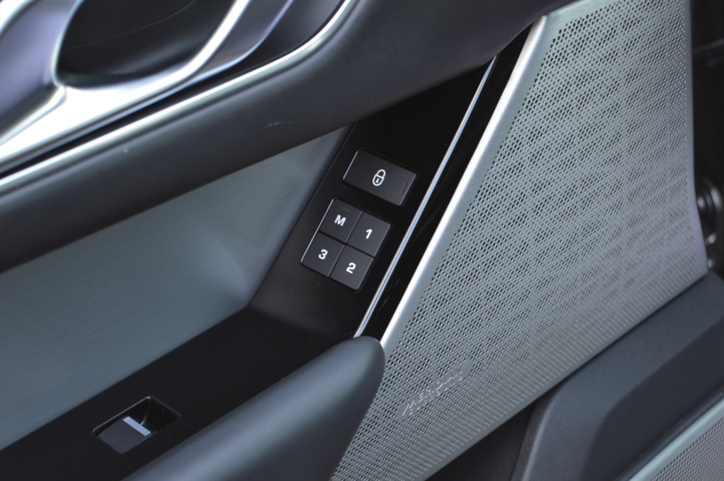 Used Land Rover Range Rover Velar 2020 for sale - 77526460: Photo 31