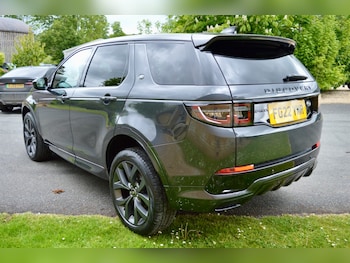 Used Land Rover Discovery Sport 2022 for sale - 78630392: Photo
