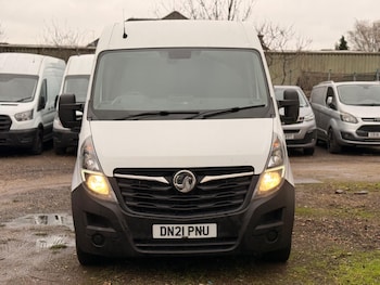 Vauxhall Movano feature image