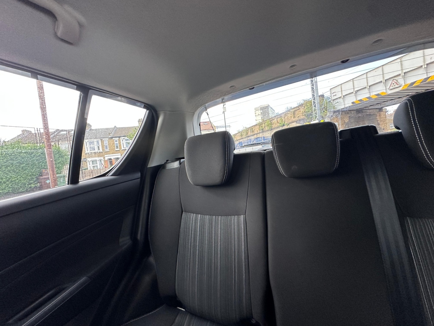 Used Suzuki Swift 2016 for sale - 77340294: Photo 10