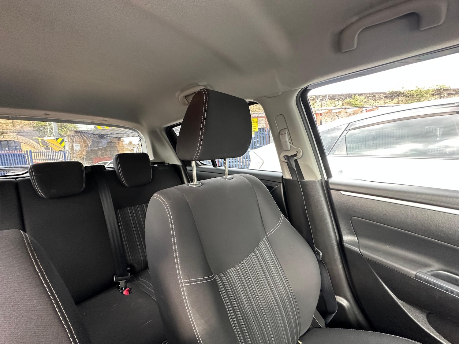 Used Suzuki Swift 2016 for sale - 77340294: Photo 14