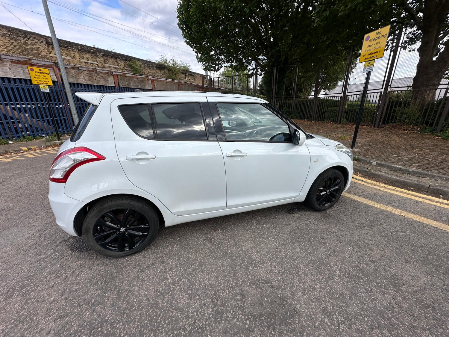 Used Suzuki Swift 2016 for sale - 77340294: Photo 7