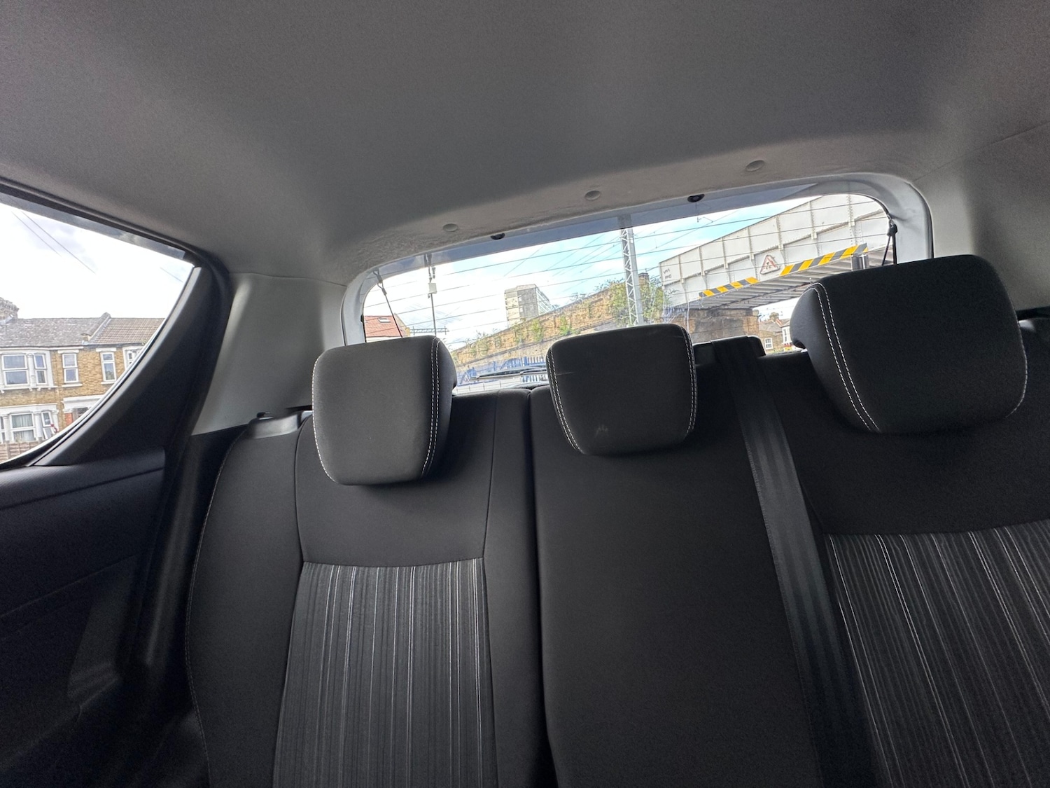 Used Suzuki Swift 2016 for sale - 77340294: Photo 9