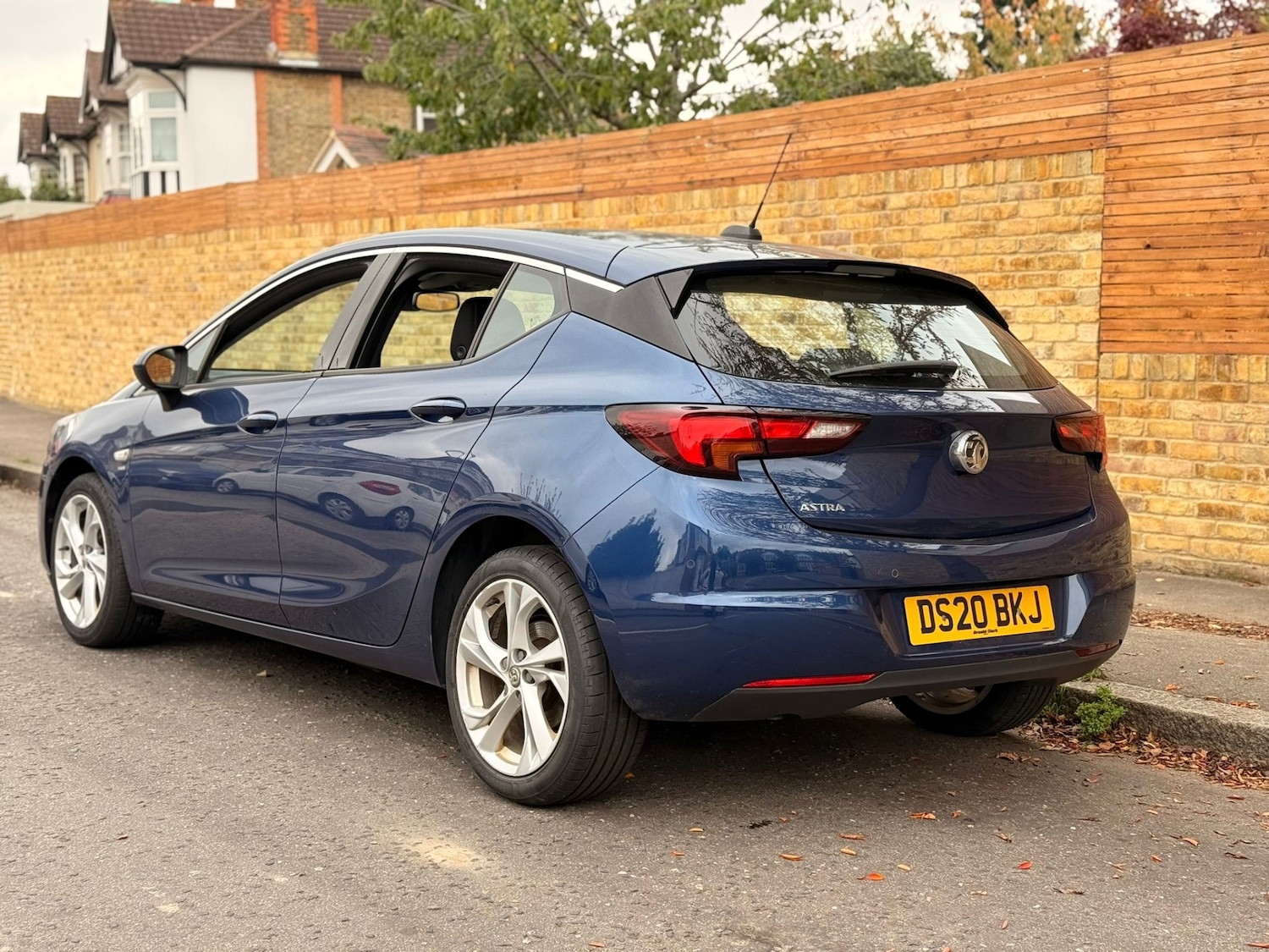 Used Vauxhall Astra 2020 for sale - 77340322: Photo 1