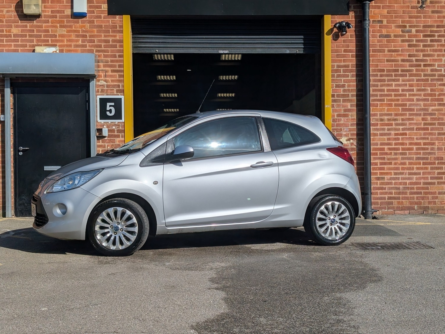 Used Ford Ka 2013 for sale - 77742852: Photo 2