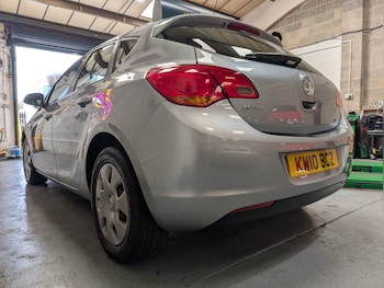 Used Vauxhall Astra 2010 for sale - 78332035: Photo