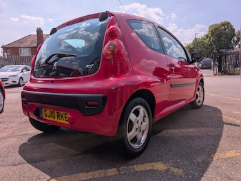 Used Peugeot 107 2010 for sale - 79179830: Photo