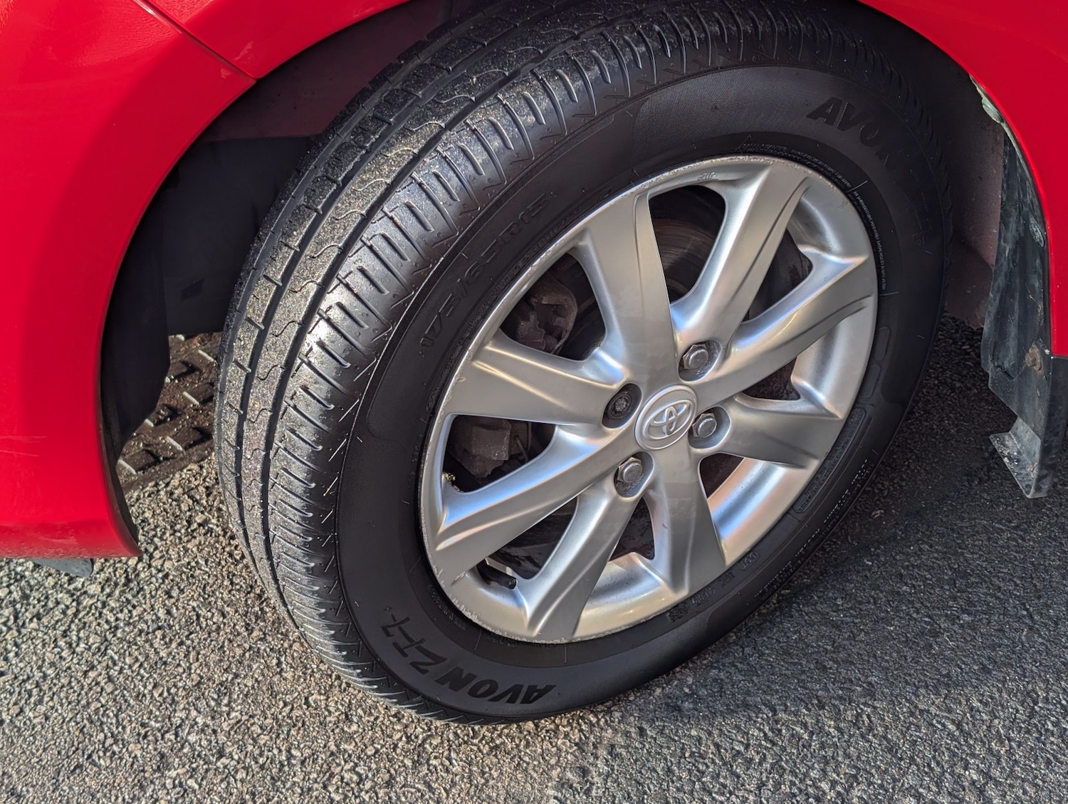 Used Toyota Yaris 2013 for sale - 77213388: Photo 13