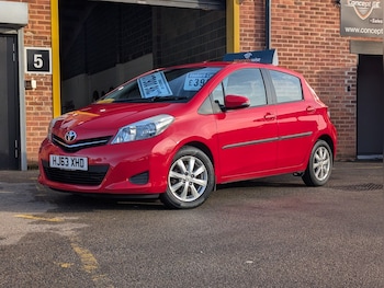 Used Toyota Yaris 2013 for sale - 77213388: Photo
