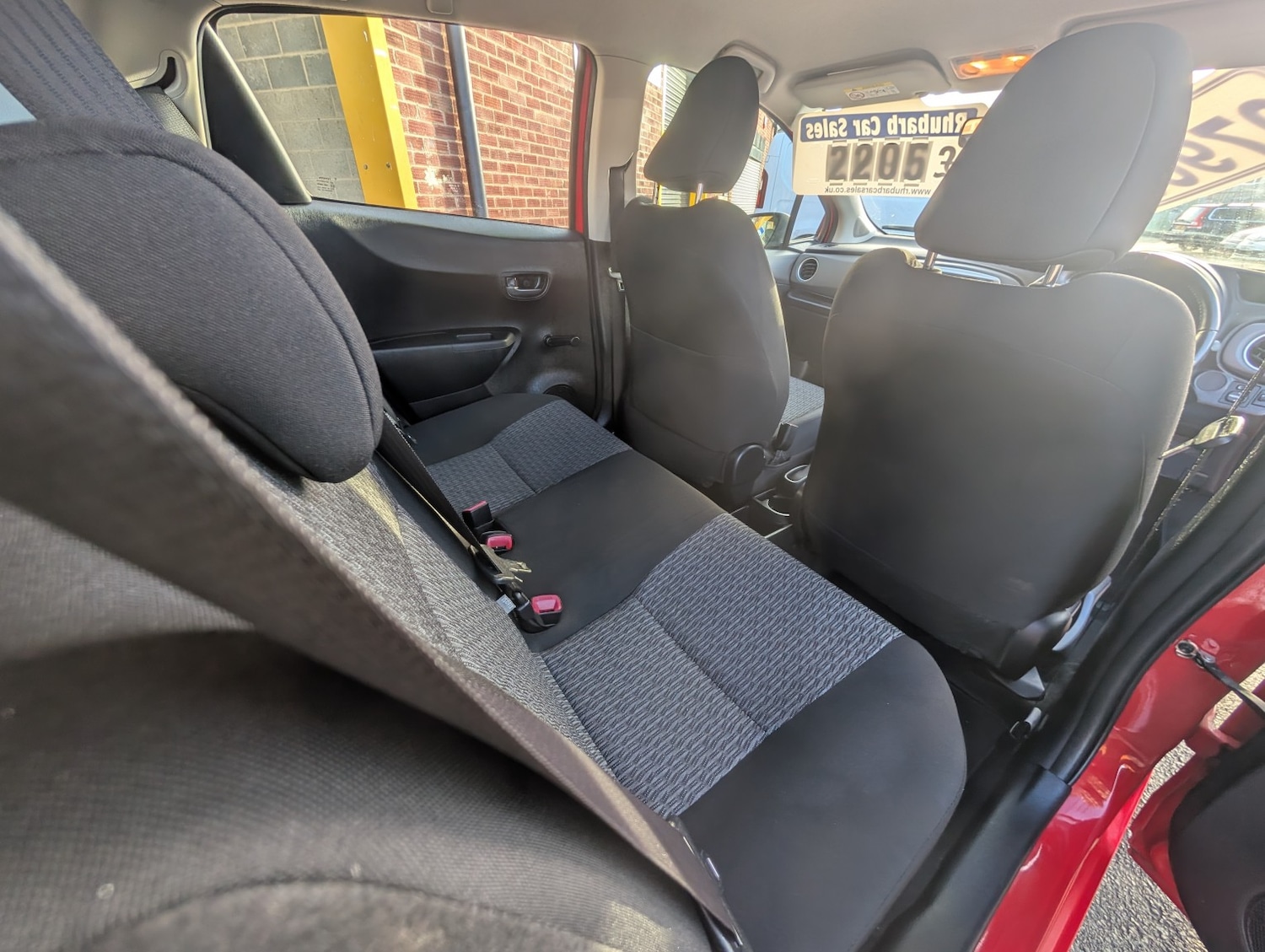 Used Toyota Yaris 2013 for sale - 77213388: Photo 9