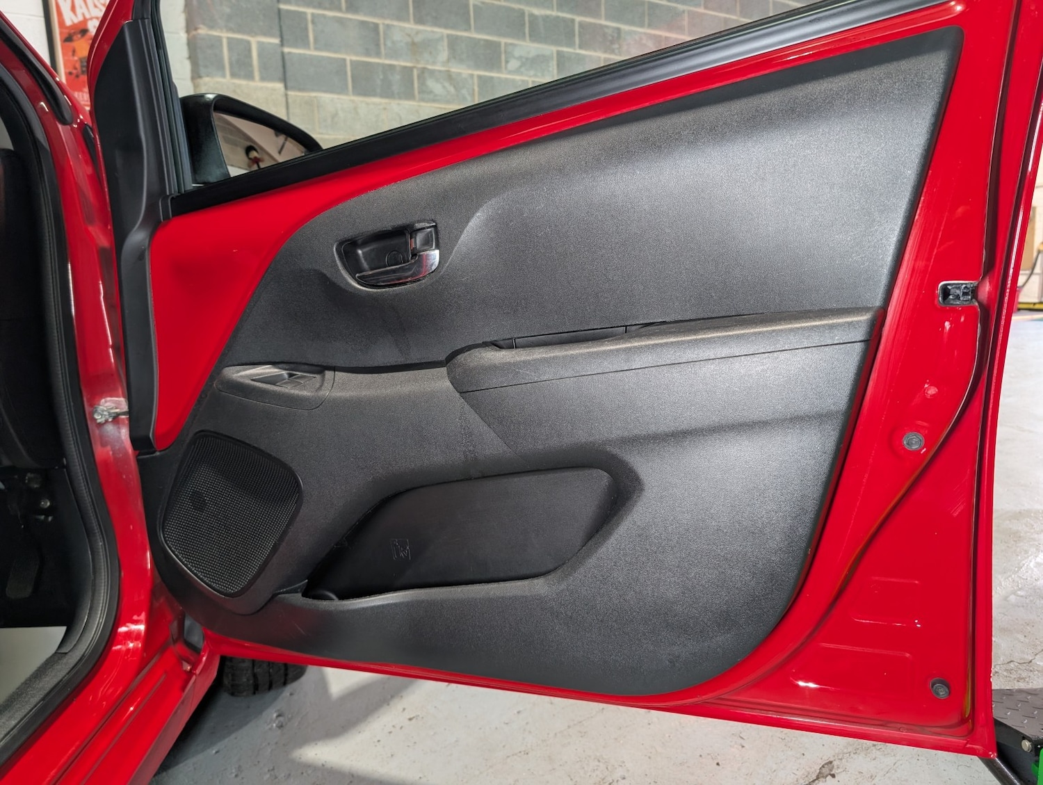 Used Toyota AYGO 2018 for sale - 76863759: Photo 19