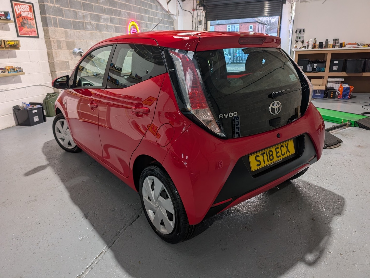 Used Toyota AYGO 2018 for sale - 76863759: Photo 5