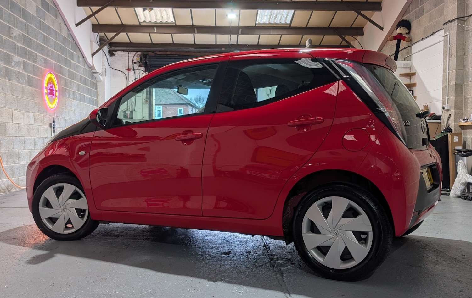 Used Toyota AYGO 2018 for sale - 76863759: Photo 8