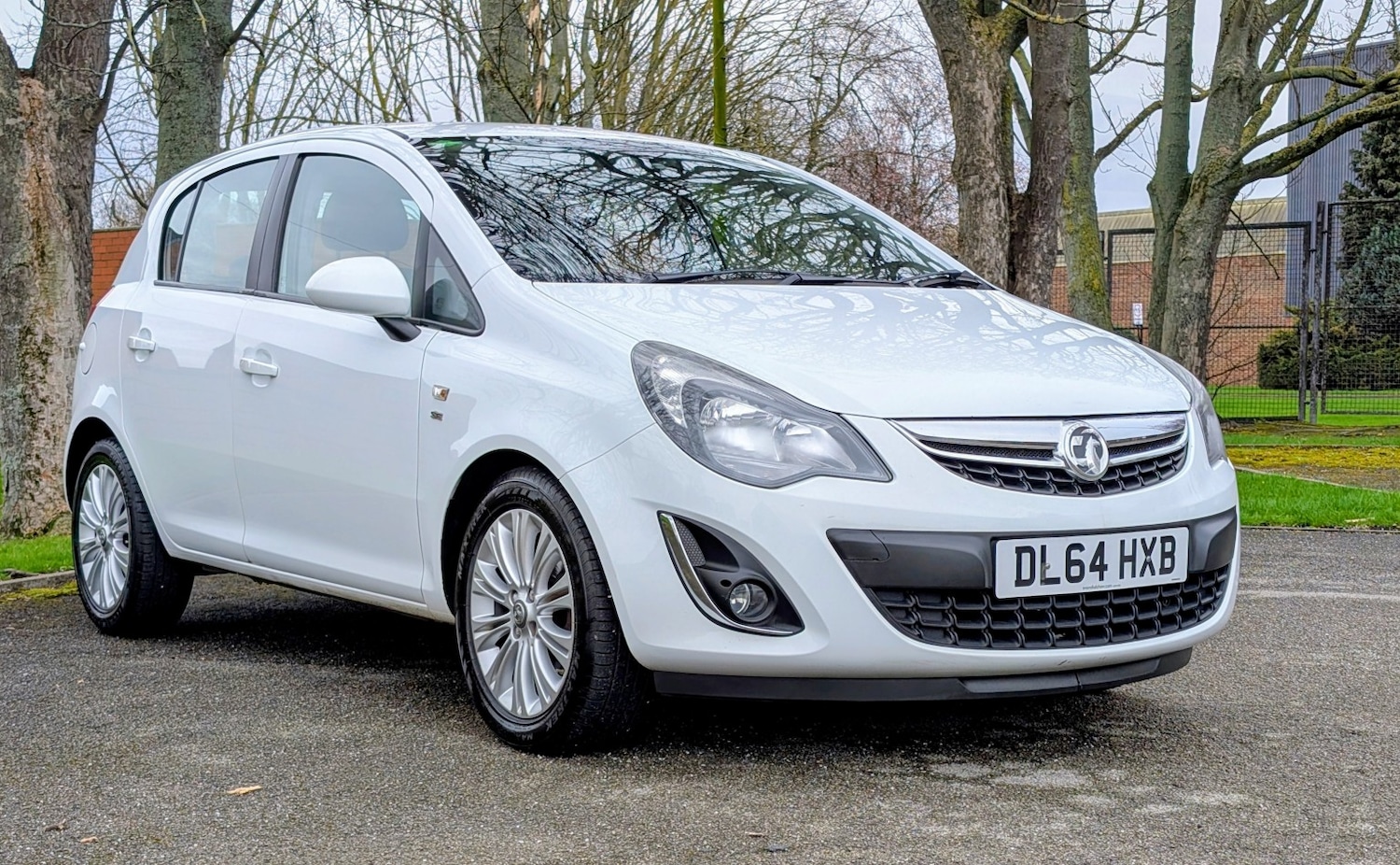Used Vauxhall Corsa 2015 for sale - 77915735: Photo 2