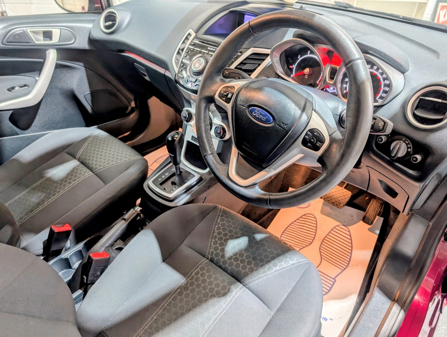 Used Ford Fiesta 2012 for sale - 77014885: Photo 14