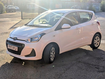 Used Hyundai i10 2017 for sale - 75481585: Photo