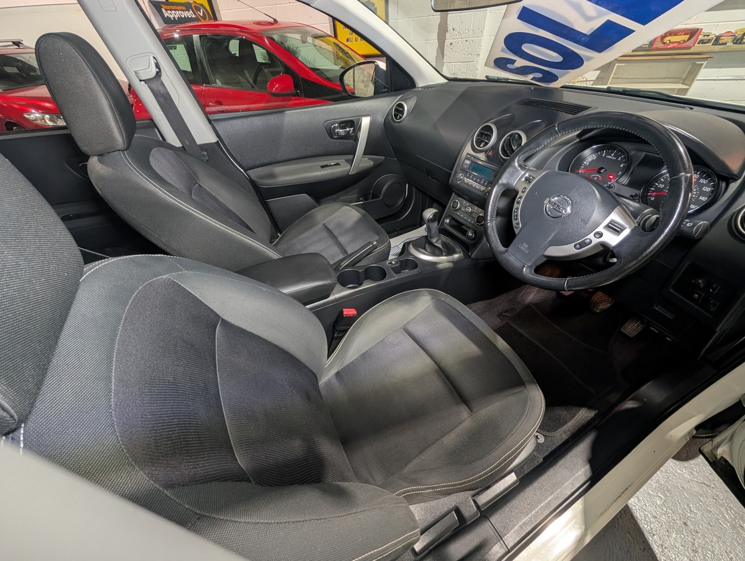 Used Nissan Qashqai 2013 for sale - 76931447: Photo 13