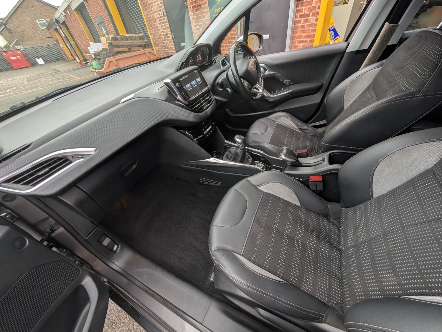 Used Peugeot 2008 2014 for sale - 77213382: Photo 6