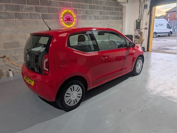 Used Volkswagen up! 2014 for sale - 76391493: Photo
