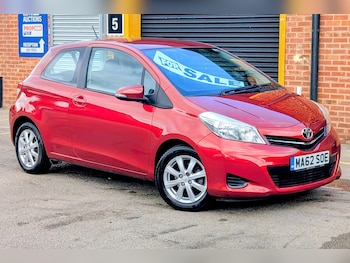 Used Toyota Yaris 2012 for sale - 76016729: Photo