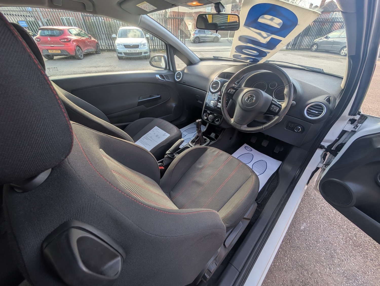 Used Vauxhall Corsa 2015 for sale - 77668672: Photo 8