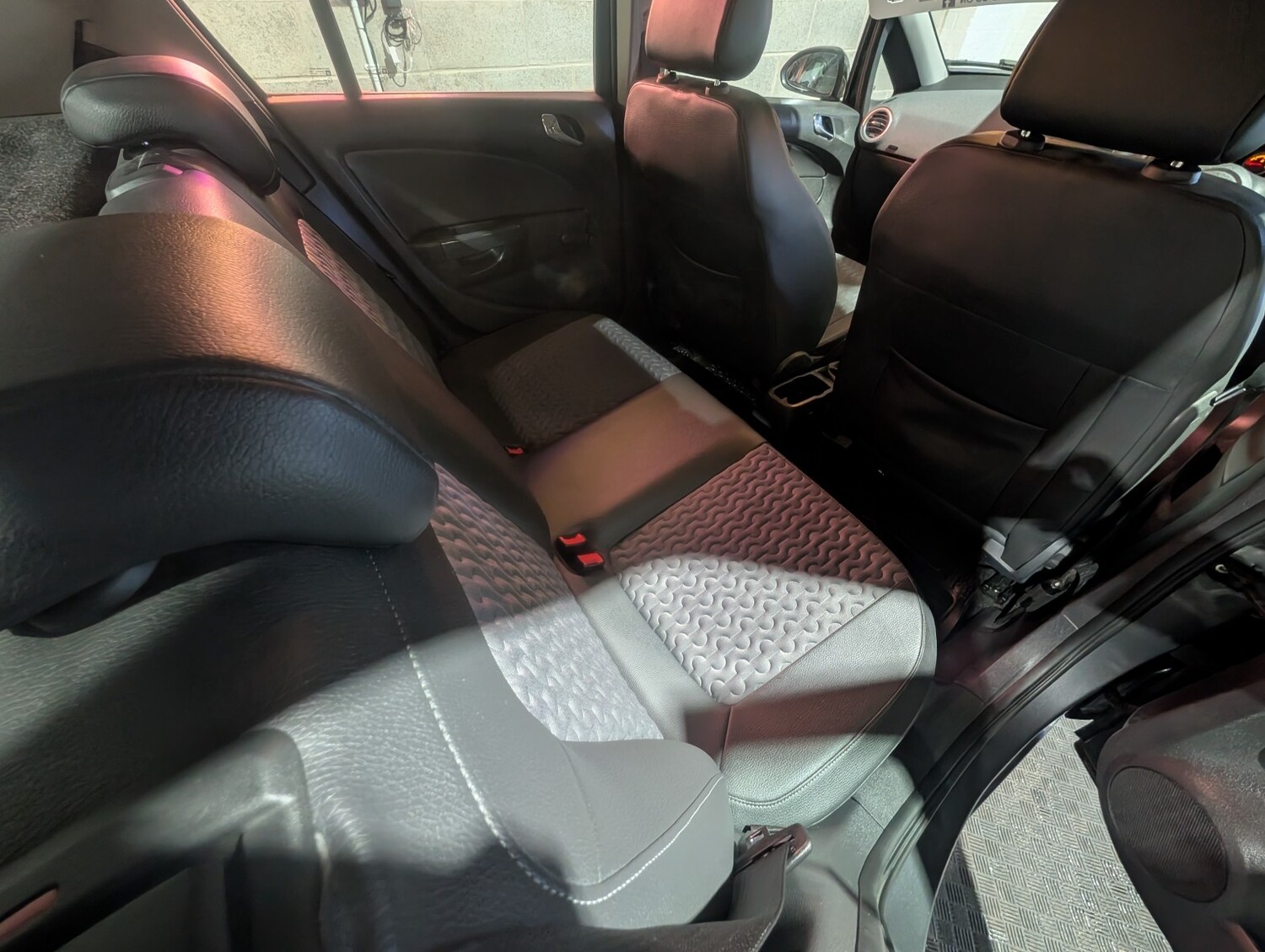 Used Vauxhall Corsa 2012 for sale - 77616412: Photo 12