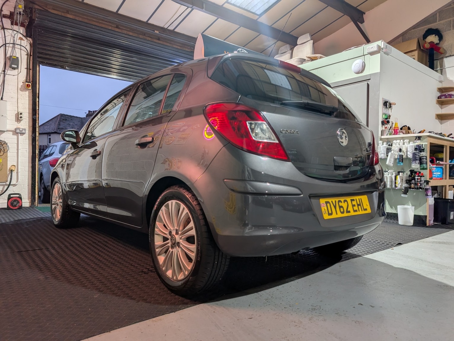 Used Vauxhall Corsa 2012 for sale - 77616412: Photo 3