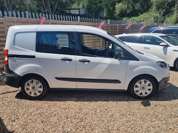Used Ford Transit Courier 2018 for sale - 79130685: Photo