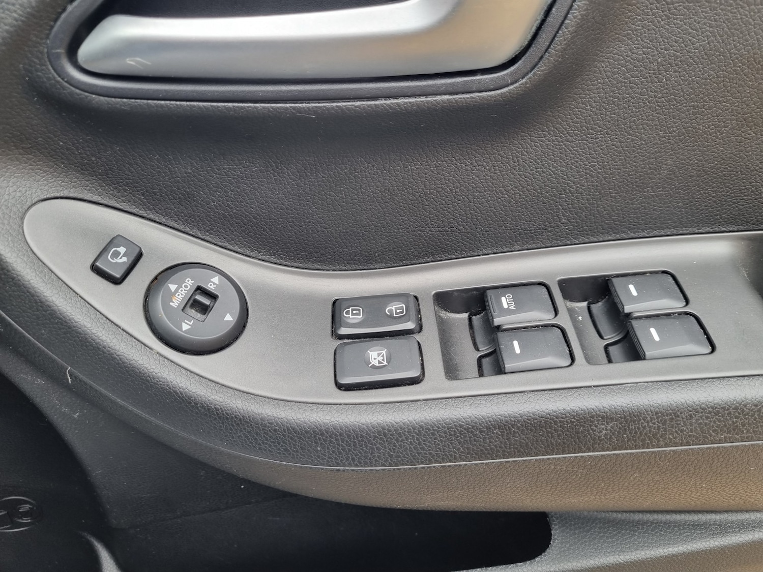 Used Kia Picanto 2012 for sale - 78182823: Photo 18