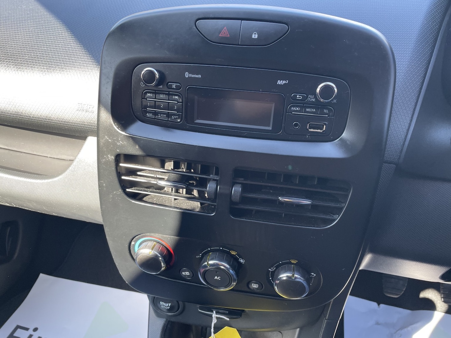 Used Renault Clio 2014 for sale - 77749831: Photo 17