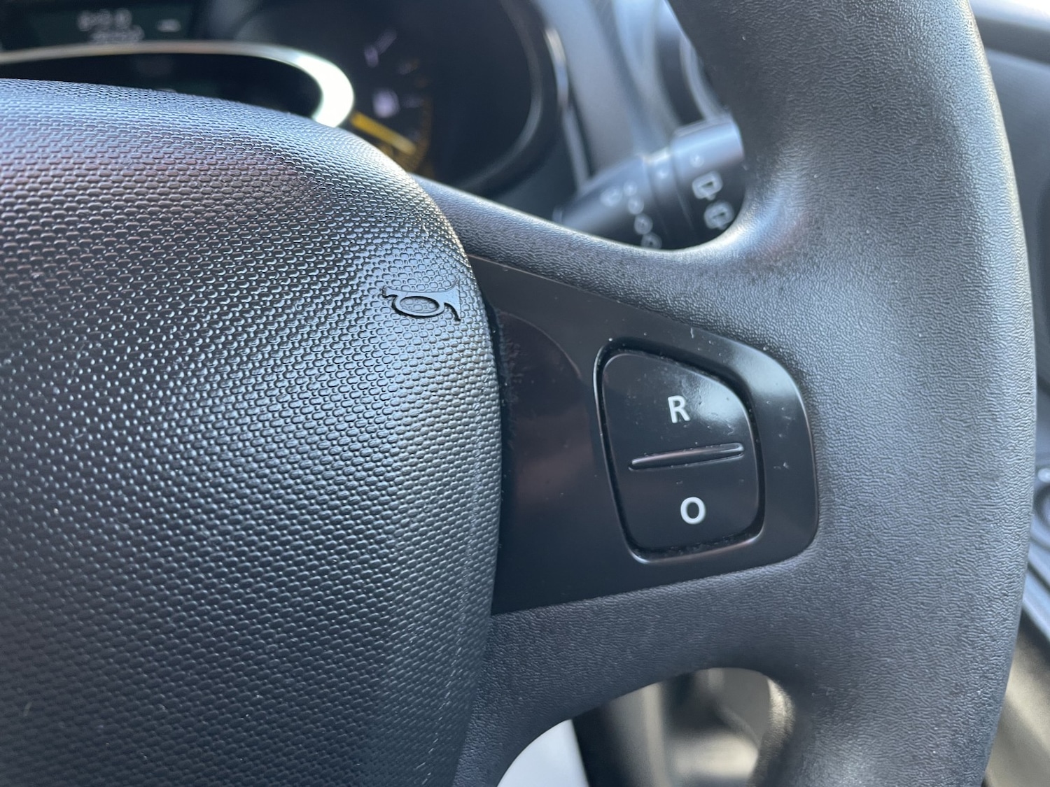 Used Renault Clio 2014 for sale - 77749831: Photo 20