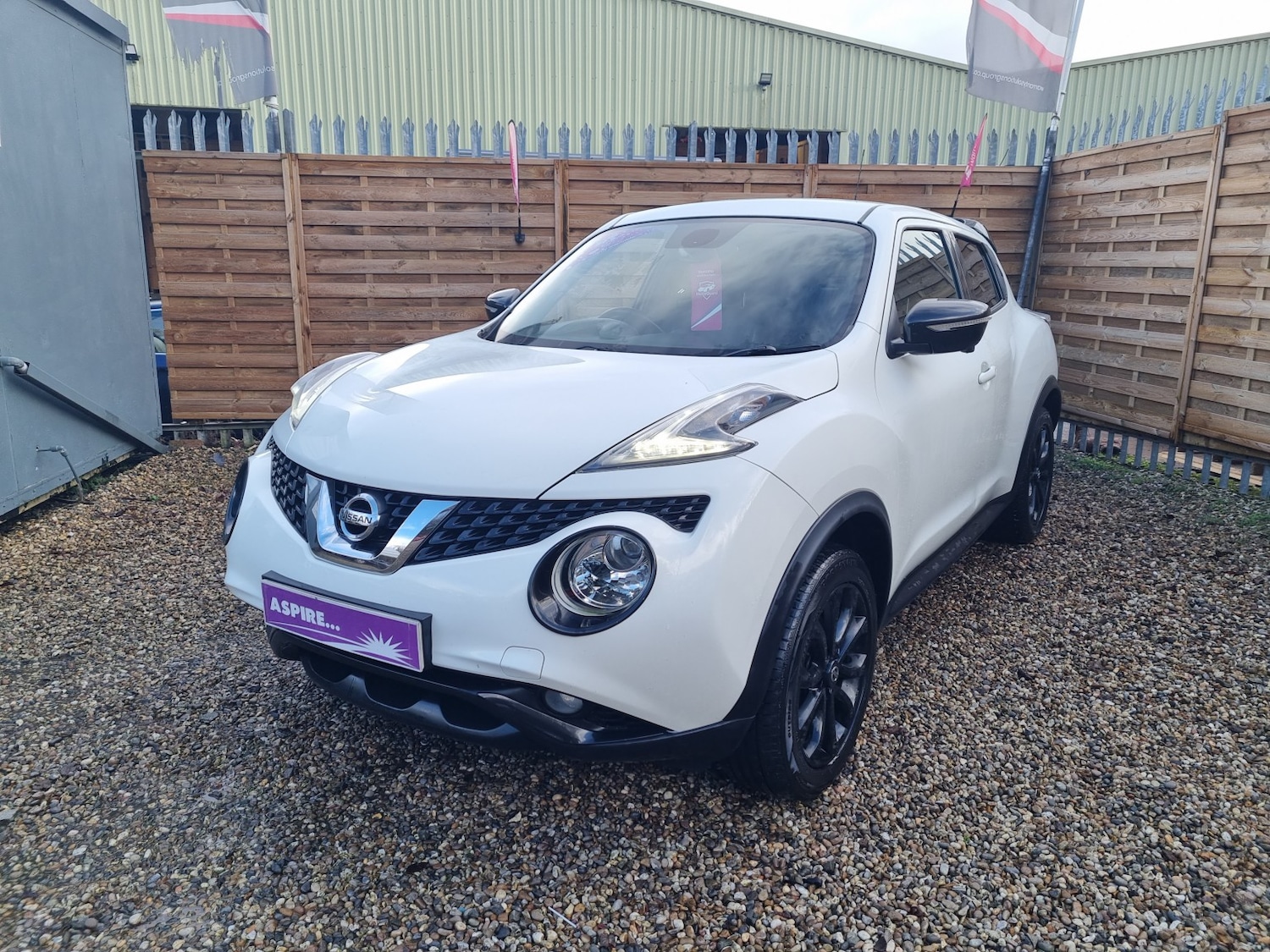 Used Nissan Juke 2015 for sale - 77522009: Photo 2