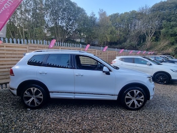Used Volkswagen Touareg 2016 for sale - 76439981: Photo