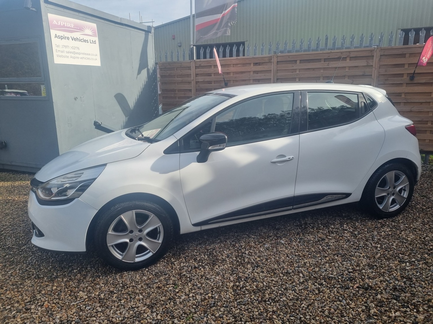 Used Renault Clio 2014 for sale - 76397063: Photo 7