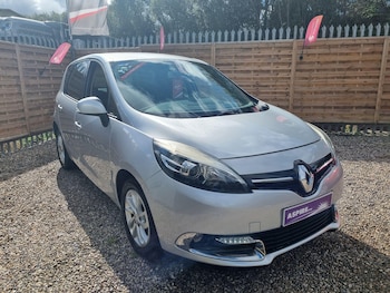 Used Renault Scenic 2014 for sale - 75939952: Photo