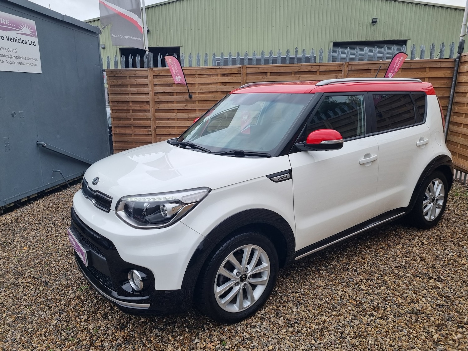 Used Kia Soul 2018 for sale - 76430974: Photo 2