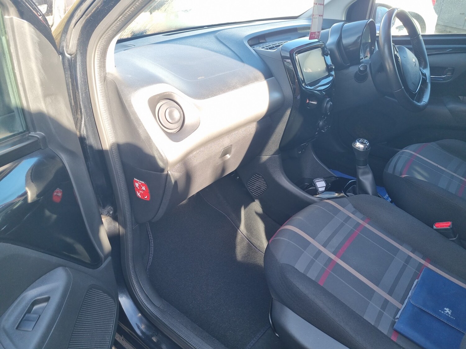 Used Peugeot 108 2015 for sale - 77558492: Photo 6