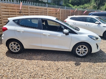 Used Ford Fiesta 2018 for sale - 79010740: Photo